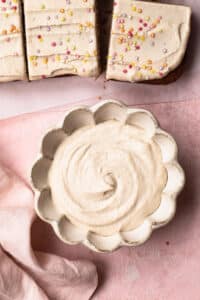 paleo cream cheese frosting in a small dish